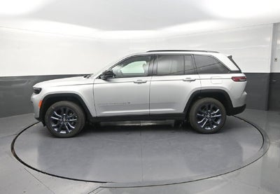 2026 Jeep Grand Cherokee Base