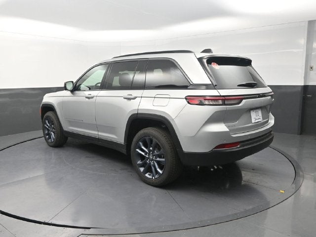 2026 Jeep Grand Cherokee Base
