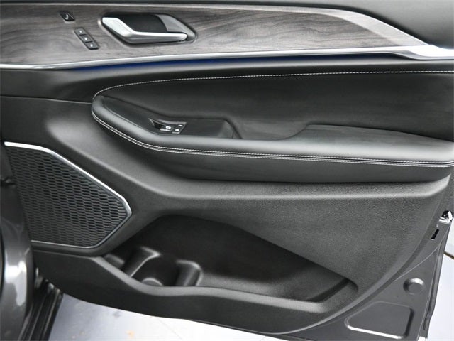 2025 Jeep Grand Cherokee Overland