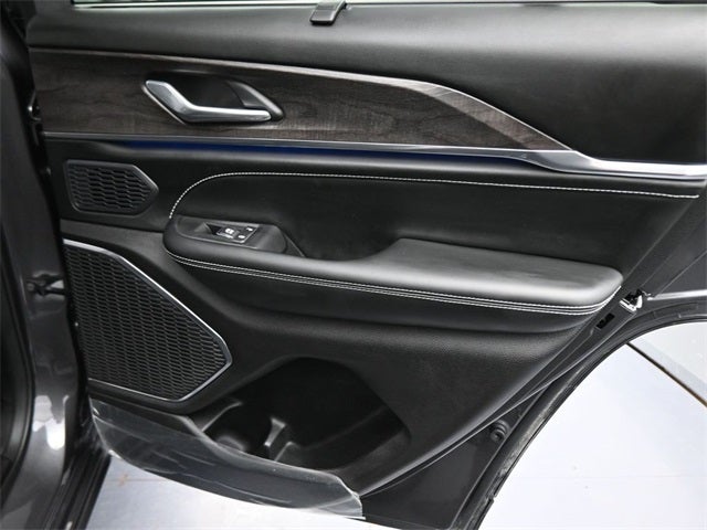 2025 Jeep Grand Cherokee Overland