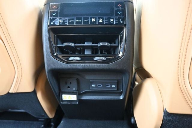 2026 Jeep Grand Cherokee Summit
