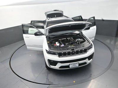 2026 Jeep Grand Cherokee Summit