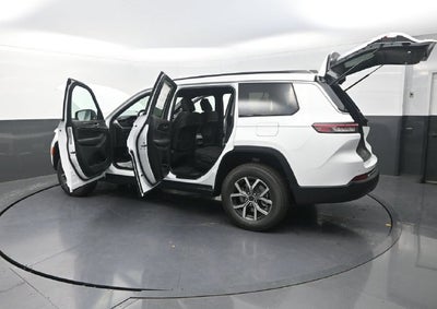 2027 Jeep Grand Cherokee L Laredo