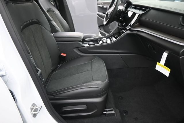 2026 Jeep Grand Cherokee L Altitude
