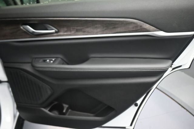 2026 Jeep Grand Cherokee L Altitude