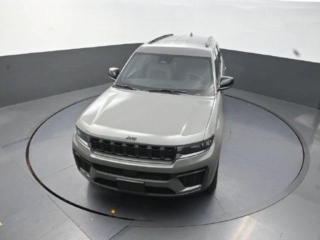 2027 Jeep Grand Cherokee L Laredo Altitude