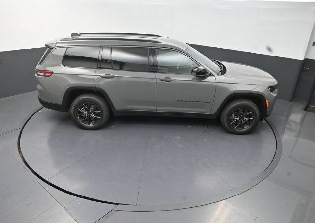 2027 Jeep Grand Cherokee L Laredo Altitude