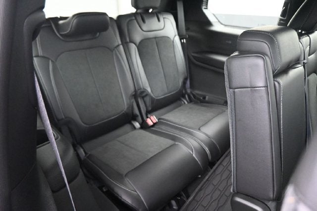 2027 Jeep Grand Cherokee L Laredo Altitude