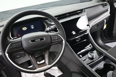 2027 Jeep Grand Cherokee L Laredo Altitude