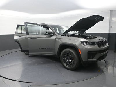 2027 Jeep Grand Cherokee L Laredo Altitude