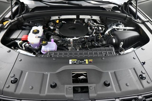 2027 Jeep Grand Cherokee L Laredo Altitude