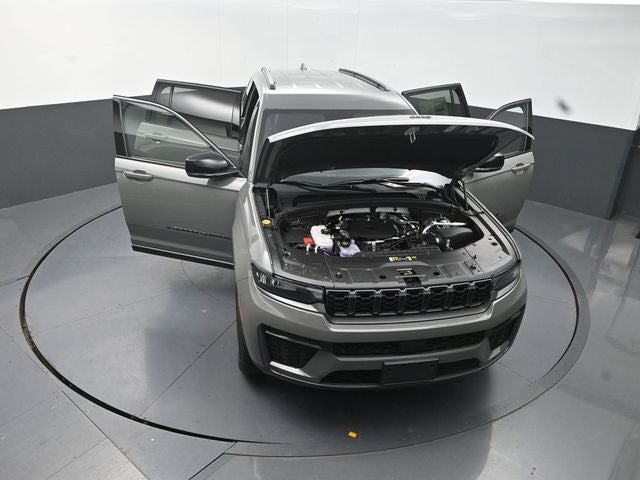 2027 Jeep Grand Cherokee L Laredo Altitude