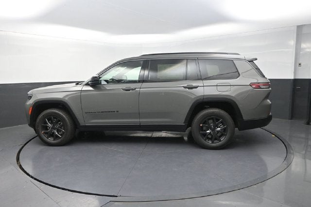 2027 Jeep Grand Cherokee L Laredo Altitude