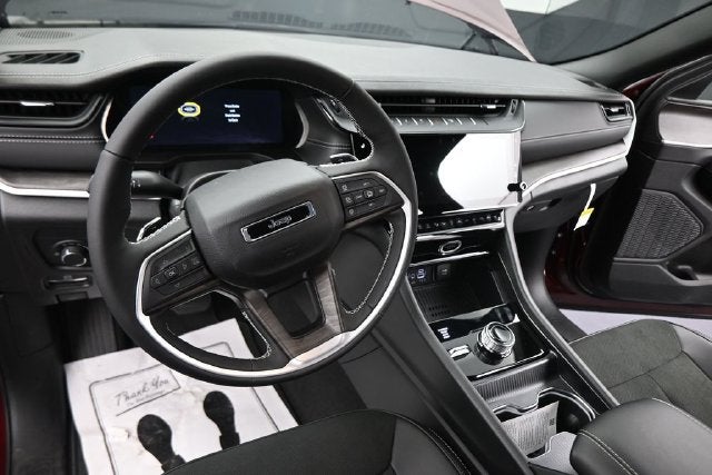 2026 Jeep Grand Cherokee L Laredo