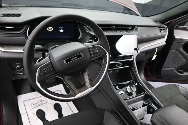 2026 Jeep Grand Cherokee L Laredo