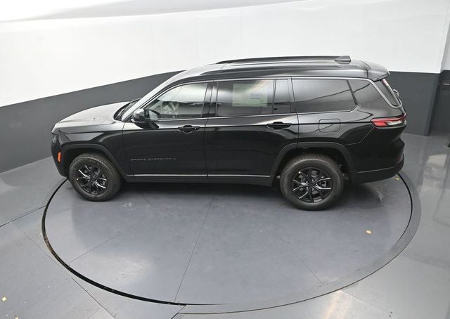 2027 Jeep Grand Cherokee L Laredo Altitude