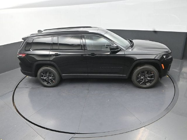2027 Jeep Grand Cherokee L Laredo Altitude