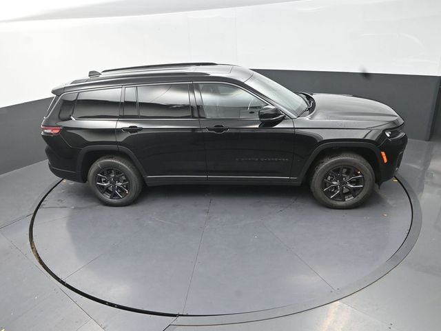 2027 Jeep Grand Cherokee L Laredo Altitude