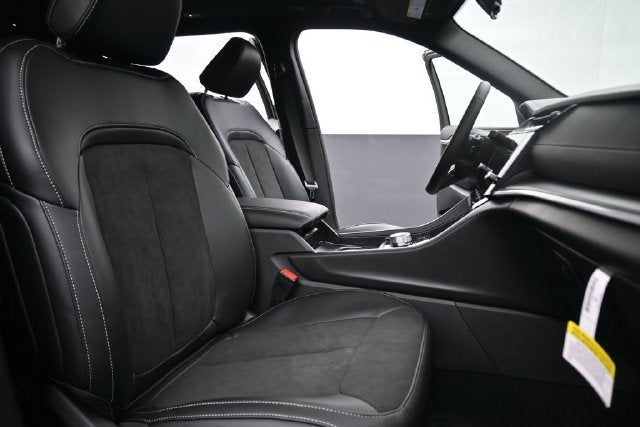 2027 Jeep Grand Cherokee L Laredo Altitude