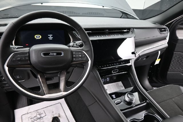 2027 Jeep Grand Cherokee L Laredo Altitude