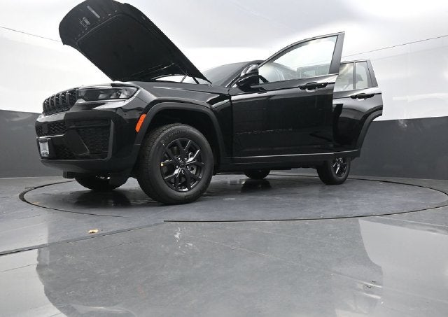 2027 Jeep Grand Cherokee L Laredo Altitude