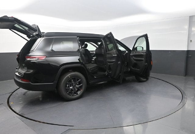2027 Jeep Grand Cherokee L Laredo Altitude