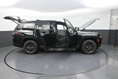 2027 Jeep Grand Cherokee L Laredo Altitude