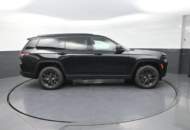 2027 Jeep Grand Cherokee L Laredo Altitude