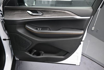 2026 Jeep Grand Cherokee L Base