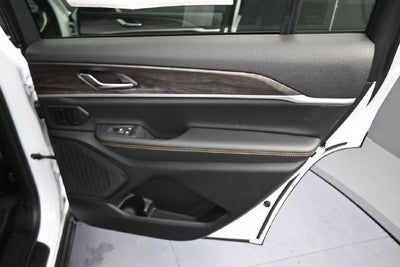 2026 Jeep Grand Cherokee L Base