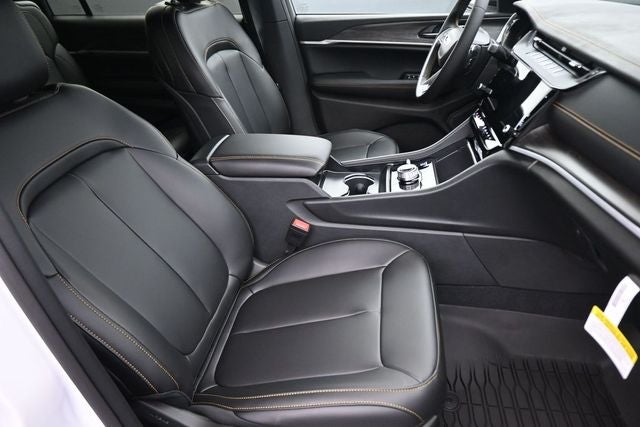 2026 Jeep Grand Cherokee L Base