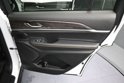 2026 Jeep Grand Cherokee L Base