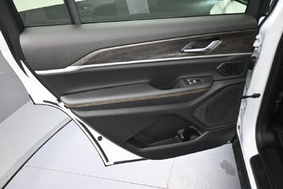 2026 Jeep Grand Cherokee L Base