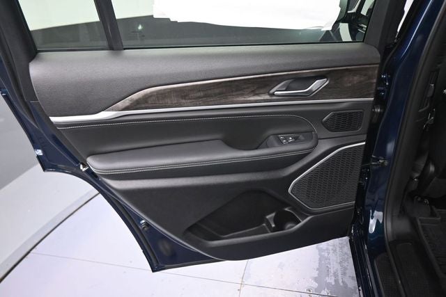 2026 Jeep Grand Cherokee L Limited Reserve