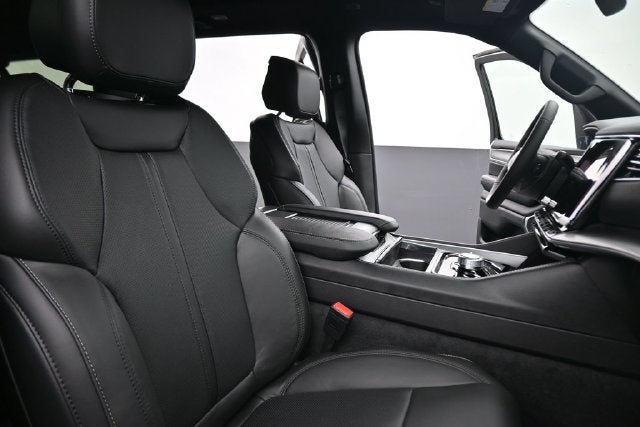2027 Jeep Grand Wagoneer L Base