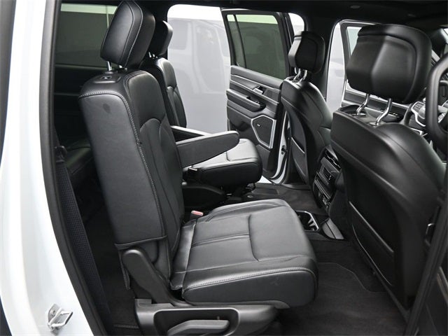 2025 Jeep Wagoneer L Series II