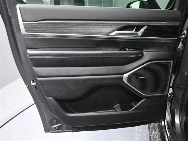 2023 Jeep Wagoneer L Series II