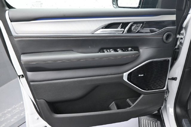 2027 Jeep Grand Wagoneer L Base