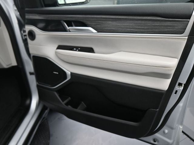 2023 Jeep Wagoneer L Series III