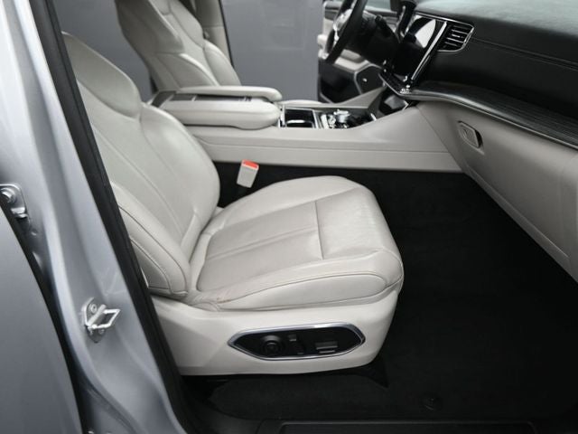 2023 Jeep Wagoneer L Series III