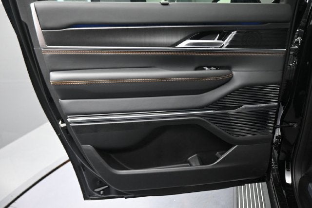 2026 Jeep Grand Wagoneer L Summit Reserve