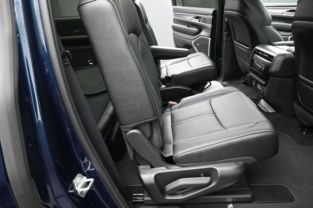 2026 Jeep Grand Wagoneer Base