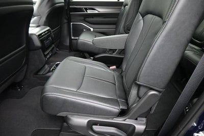 2026 Jeep Grand Wagoneer Base