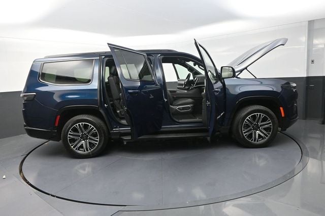 2026 Jeep Grand Wagoneer Base