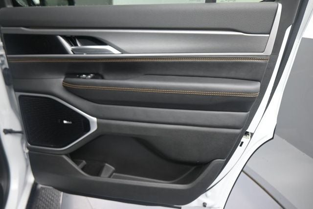 2026 Jeep Grand Wagoneer Base