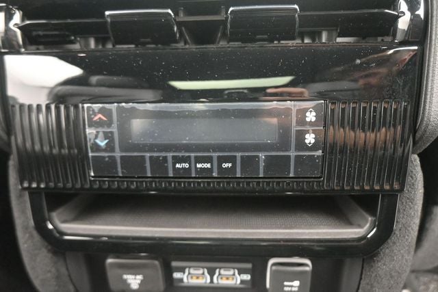 2026 Jeep Grand Wagoneer Base
