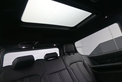 2026 Jeep Grand Wagoneer Base