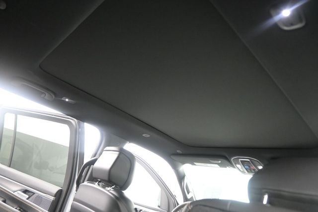 2026 Jeep Grand Wagoneer Base
