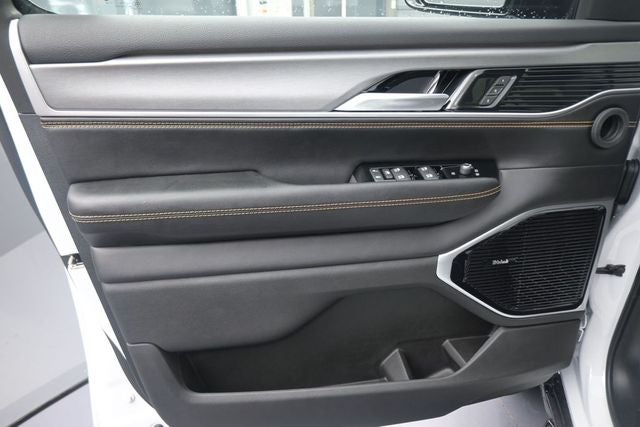 2026 Jeep Grand Wagoneer Base