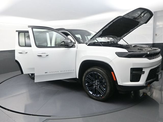 2026 Jeep Grand Wagoneer Base